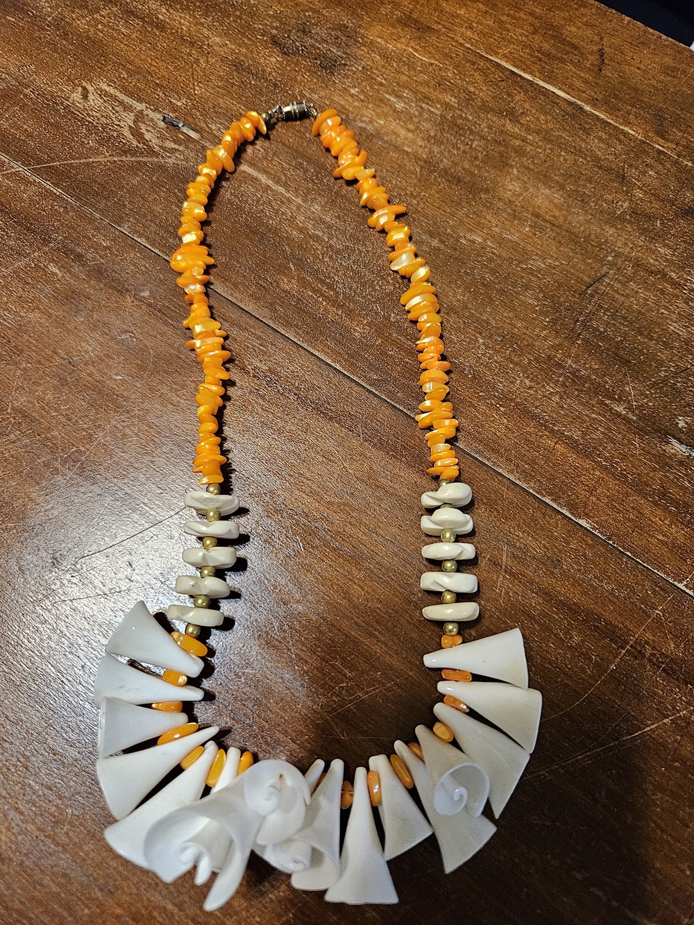 Vintage Orange and White Shell Statement Necklace - Unbranded